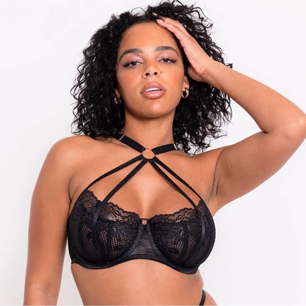 ❌SOLD NEW Curvy Kate Scantilly Collection Centrepiece Half Cup Bra Black 34G